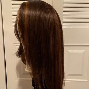 What lace synthetic lace wig